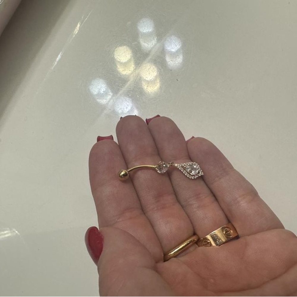 10 karat gold piercing brand new